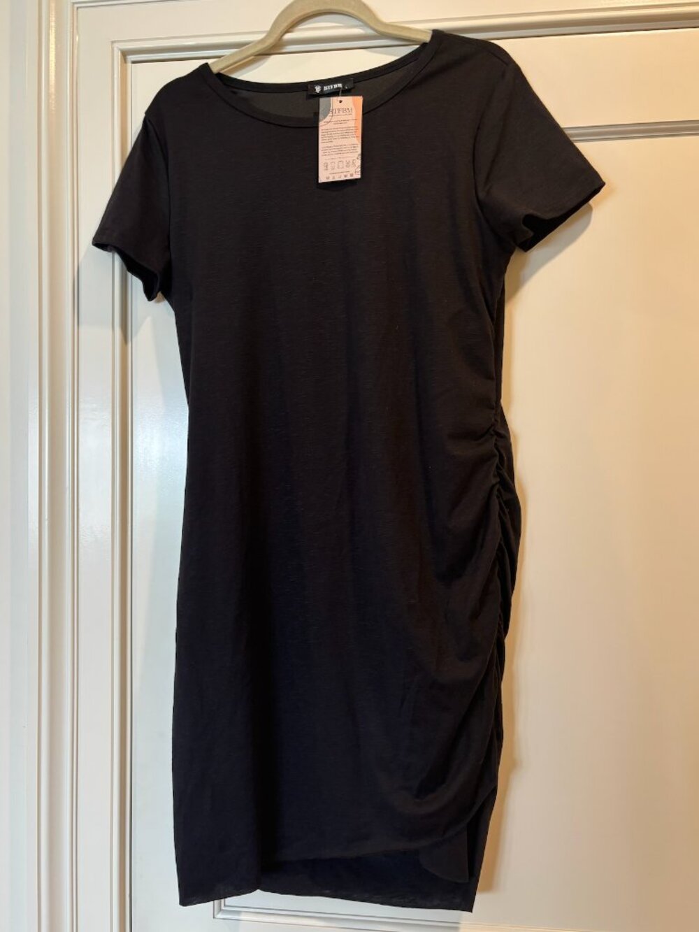 BTFBM. NWT. CHARCOAL GREY WOMEN'S STRETCH FABRIC DRESS. SIZE L.